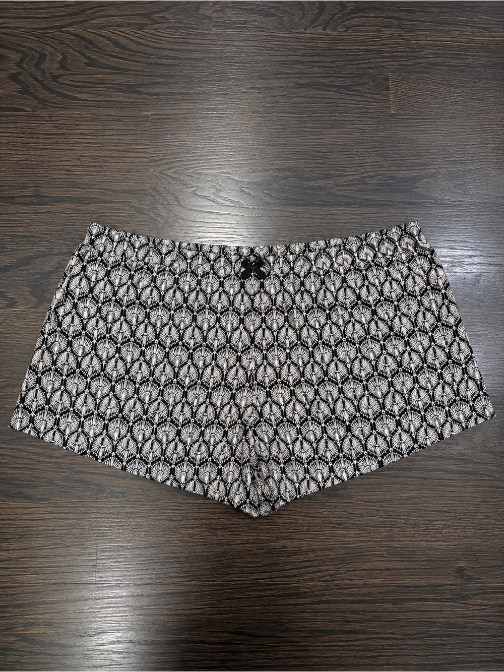 H&M Women's Patterned Satin Shorts
